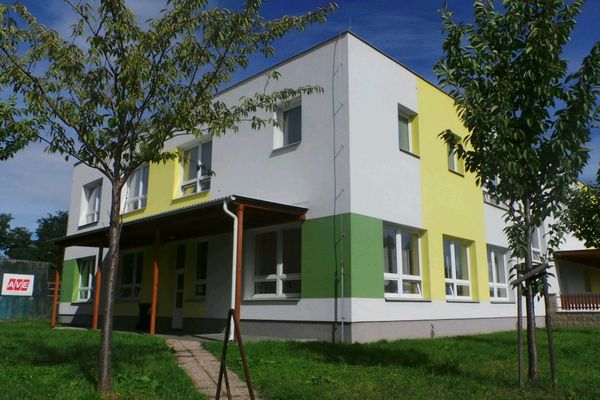 Budova polikliniky v Bezručově ulici